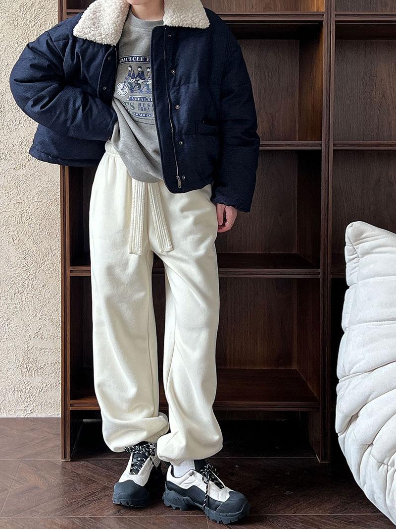 B095B3B4-43B3-4623-89AD-FA5928