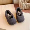 Sapatos Mary Jane de Pelúcia para Crianças Meninas Sapatos Quentes de Algodão Inverno Com Pelúcia Extra Sapatos Birkenstock Bebê Antiderrapantes Sapatos de Caminhada Estilo Coreano
