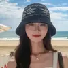 Sombrero de Paja Delgado Tejido Hueco para Mujer, Sombrero de Sol con Protección UV para Viajes de Verano, Adelgazante del Rostro, Sombrero de Sol Elegante y Versátil