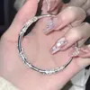 Pulsera Transfronteriza con Patrón en Relieve para Mujer, Pulsera Sólida Brillante de Flor Push-Pull, Regalo de Cumpleaños Sencillo para Novia y Mejor Amiga
