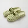 Zuecos de Mujer Estilo Nuevo 2026 para Uso en Exteriores, Sandalias Planas con Una Correa, Zapatos de Madre Huecos Transpirables con Lazo Lindo
