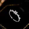 Anillos Chapados en Flor, Diseño de Nicho Princesa Fugitiva, Anillos Lisos Ligeros de Lujo Abiertos, Anillos de Gama Alta, Venta Directa del Fabricante
