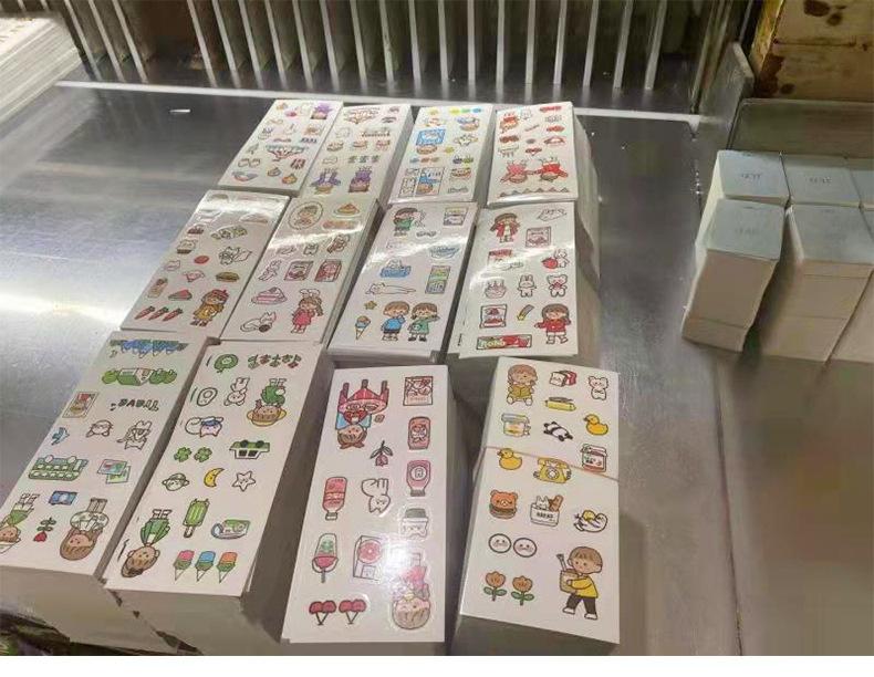 贴纸