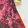 Estampa de pavão e peônia estilo chinês em tecido tipo acetato, adequada para casacos femininos, cheongsams, vestidos Hanfu e padrões florais elegantes