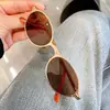 Óculos de Sol Nerd Retrô Americano Feminino 2025 Novo Alta Sensação Moda Estilo Old Money Armação Pequena Oval Óculos de Sol