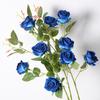 Rosa artificial 3 cabeças pequena rosa de flanela Dia dos Namorados casamento decoração de casa artificial artificial flor transfronteiriça