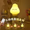 Lámpara de noche con pantalla de silicona, diseño de mascota linda, 2025, alimentada por enchufe, control remoto, enchufe USB para habitación de bebé y niños, mesita de noche