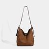 Bolsa de Camurça Grande Capacidade Casual para o Dia a Dia de Mulheres 2026 Novo Estilo Minimalista Outono e Inverno Bolsa Transversal Bolsa de Balde de Ombro Único
