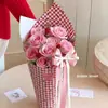 Papel de Presente Dia dos Namorados Xadrez Vermelho e Branco Retrô Papel Kraft Feito à Mão Embalagem de Flores Papel para Embrulhar Buquês de Floricultura
