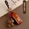 Llavero de Coche de Ciervo de Gama Alta Premium, Seguro y Propicio, para Hombres y Mujeres, Lanyard Llavero de Buena Suerte