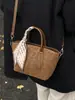 Bolso Pequeño con Textura Retro para Mujer 2024 Nuevo Estilo Coreano Versátil Bolso Bandolera Tote Bolso Cubo Popular Bolso de Hombro Único Cruzado