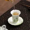 Posavasos de cerámica pintado a mano, posavasos con forma de pétalo, accesorio para juego de té japonés, bandeja aislante térmica con diseño de crisantemo de musgo pequeño