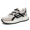 Estilo Novo de Outono Liquidação Leve Confortável Sapatos de Pai Sapatos Masculinos Respiráveis Tênis Esportivos Sola Grossa Tendência Tênis de Corrida Atacado Transfronteiriço