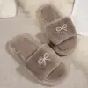 Zapatos de mujer de talla grande de comercio exterior 2026 otoño e invierno dulce lazo de pedrería suela gruesa punta abierta zapatillas de algodón peludas para mujer