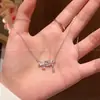 Collar de Mariposa de Circonita Estilo Coreano para Mujer, Lujo Ligero, Elegante, Sensación de Alta Gama, Cadena de Clavícula Plateada, Artículo Popular de Douyin, Accesorio de Celebridad de Internet