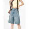 Nuevos Shorts de Mezclilla Clásicos Simples de Verano 2026 para Mujer, Shorts Casuales Lavados Azul Claro con Patrón de Bigotes hasta la Rodilla