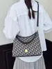Bolsa Tote de Luxo Vintage de Alta Capacidade para Mulheres 2026 Novo Modelo Bolsa de Ombro Transfronteiriça Bolsa Transversal Versátil Retrô