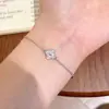 Pulsera Mini Trébol de Cuatro Hojas Suerte Bestseller de Xiaohongshu para Mujer Estilo Coreano Full Diamante Lujo Ligero Incrustado Circonita Pulsera Versátil