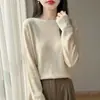 Camisa simples de manga comprida com corte slim estilo coreano para mulheres, com forro texturizado, top versátil para exportação, pronto para usar para outono e inverno, com textura espinha de peixe
