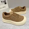 Sapatos de Couro Genuíno Estampa de Leopardo com Solado Grosso Femininos 2026 Chegada Nova de Outono Sapatos de Cabeça Grande Estilo Coreano Versáteis Sapatos Casuais Sapatos Femininos da Moda