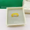 Anillo abierto de latón bañado en oro de doble capa con textura irregular, personalidad de nicho femenina, temperamento, anillo geométrico, fabricantes, venta al por mayor