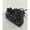 Bolso con Patrón de Diamantes, Bolso de Almohada para Debajo del Brazo, Bolso Tofu, Bolso Cubo Cruzado de un Solo Hombro, Bolso Japonés para Mujer, Bolso Cuadrado Pequeño, Versátil