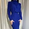2026 Otoño Moda Nueva Europea y Americana Comercio Exterior Elegante Ceñidor de Cintura Elegante Color Sólido Vestido de Manga Larga Venta al por Mayor