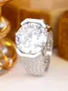 Anillo Redondo Grande Exagerado de Diamante Europeo y Americano Trabajo Pesado Lujo Ligero Dominante Banda Ancha Completa de Circonita