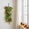 Colgante de pared navideño artificial transfronterizo con ramas sueltas, bayas rojas y piñas, tira decorativa de pared interior estilo europeo y americano