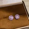 Brincos Flor de Diamante Roxo Zircônia Redonda Lilás Brilhante Brincos Luxuosos e Sofisticados Acessórios de Orelha Femininos Exquisitos e Versáteis