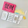 Caja de Regalo de la Fortuna Cuchillo, Tenedor, Plato para Pastel Juego de Seis Piezas Fiesta Horneado Cubiertos de Plástico Desechable Juego de Vajilla de Cumpleaños