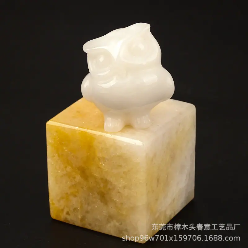 半宝石摆件