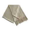 Novo Cachecol Feminino Outono e Inverno 2025 em Falso Caxemira, Cor Sólida, Espessado, Quente, Cachecol de Pescoço e Xale Versátil, Atacado do Fabricante