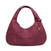 Bolsa feminina de ombro feita à mão europeia e americana, bolsa de camurça fosca, grande capacidade, bolsa de mão da moda, bolsa de axila