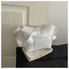 Directo de Fábrica Estilo Coreano Moda Artística Simple para Mujer Diseño de Maquillaje de Gran Capacidad 2026 Nylon Nuevo Bolso Cuadrado Pequeño