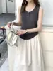 Chaleco de punto sin mangas de lana fina para mujer, con tres botones, nuevo modelo 2026, corte ajustado, adelgazante, color liso, top versátil para mujer