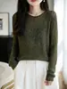 Design único, suéter de malha com lantejoulas, gola redonda, manga longa, lã de fio fino, top sutilmente cintilante, design versátil para outono/inverno, moda feminina