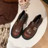 Versión en stock~Estilo Academia Británica miu persona perezosa tacón grueso mocasines slip-on hebilla metálica zapatos de piel para mujer primavera y otoño