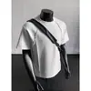 Camiseta de manga corta resistente, deconstruida, con tachuelas, estilo americano moderno, corte limpio, hombros normales, manga corta para hombre