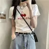 Camiseta de Manga Corta para Mujer, Blanca, Hombro Recto, Nuevo Diseño de Verano, Corte Ajustado, Tiro Alto, Top Corto