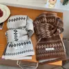 Bufanda de Mezcla de Lana Suave y Cera Azul Marino Atmósfera Invernal Aclaradora Bufanda Corta Cálida Estilo Fair Isle para Mujer Otoño e Invierno