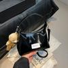 Nova Moda 2025 Cor Sólida Couro Oleado Casual Simples Grande Capacidade Bolsa de Ombro Transversal Bolsa de Mão Bolsa Dumpling para Mulheres