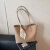 Nova Bolsa Feminina de Grande Capacidade 2025 Verão Nova Bolsa Tote Casual para Ir ao Trabalho Bolsa Grande Moda Casual Bolsa de Ombro