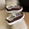 Novedades Otoño/Invierno 2026 Zapatos Blancos Aumentadores de Altura para Personas Bajitas Estilo Cortez para Mujer Zapatos Deportivos Casuales Zapatos de Tabla En Stock Venta al por Mayor