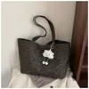 Bolsa Feminina Estampa de Leopardo Bolsa de Moda 2026 Nova Outono Inverno Retrô Bolsa de Ombro Transversal Popular para o Dia a Dia Bolsa Tote de Grande Capacidade