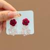 Otoño e Invierno 2023 Colgante de Lazo Rojo Pendientes de Flor Amor Rojo Festivo Pendientes Suaves Rojos Pin de Plata Mujer