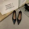 Sapatos de Trabalho Patchwork em Camurça para Mulheres, Preto, Novo Estilo Outono 2026, Bico Fino Salto Alto, Solado Macio, Sapatos Profissionais Stiletto para o Trabalho