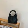 Bolso Hobo Tejido a Mano de Nuevo Estilo Transfronterizo para Debajo del Brazo 2025 Otoño e Invierno Bolso de Hombro Tote Grande Capacidad para Viajes Diarios