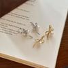 Aretes de Bailarina Lazo Perla Aretes Lujo Ligero Aretes de Diseño Nicho de Alta Gama Aretes Elegantes y Delicados