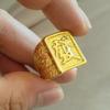 Anillo Cuadrado con Forma de Nube para Hombre de la Tienda de Oro, Versión de Transmisión en Vivo de Xiaohongshu y Douyin, Anillo Abierto Cuadrado con Personaje Dragón de la Fortuna
